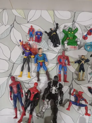 Pack 29 Figuras Superhéroes Marvel