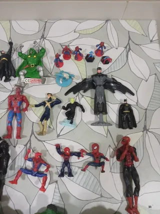 Pack 29 Figuras Superhéroes Marvel