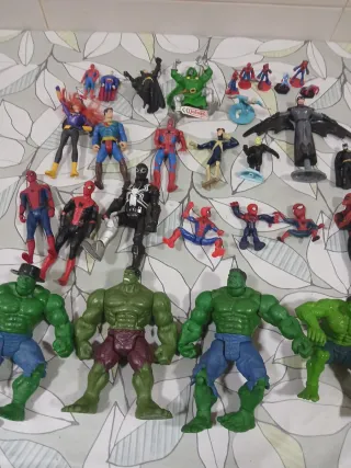 Pack 29 Figuras Superhéroes Marvel