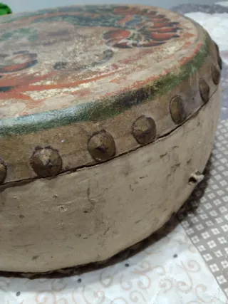 Tambor chino vintage pintado a mano