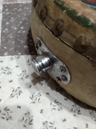 Tambor chino vintage pintado a mano