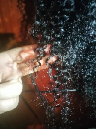 Peluca rizada pelo natural negra