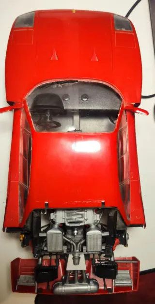 Maqueta Ferrari F40 1:12 Revell 07448