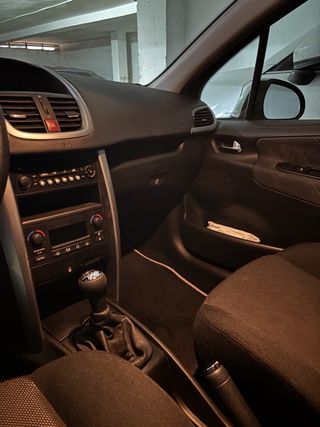 Peugeot 207 2010 sport