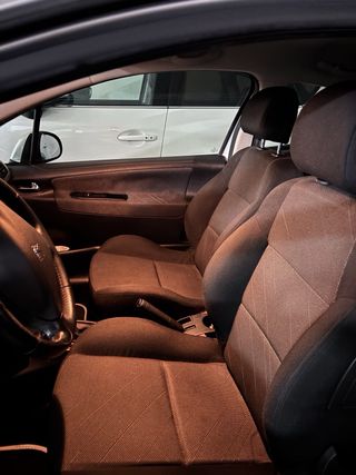 Peugeot 207 2010 sport