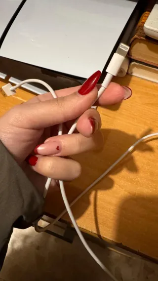 iPhone 14 128GB + Cargador