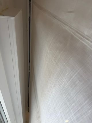 Estor enrollable tela beige/blanco