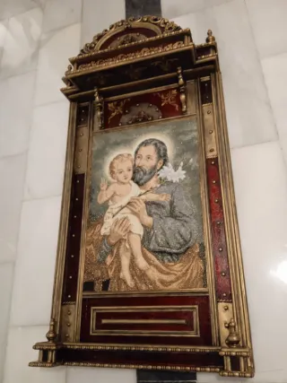 Retablo de madera tapiz.San José y El Niño.
