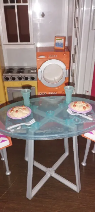 Casa di Barbie con mobili