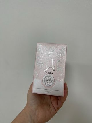 Perfume Yara Lattafa mujer · Eau de Parfum 100ml