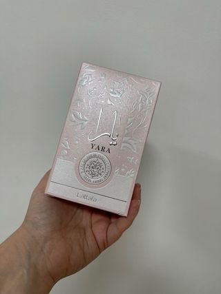Perfume Yara Lattafa mujer · Eau de Parfum 100ml