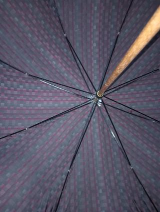 Guarda-chuva xadrez roxo e cinza