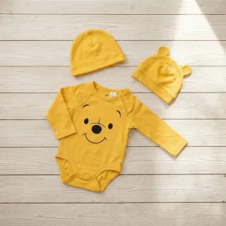 Conjunto body y 2 gorros Winnie the Pooh