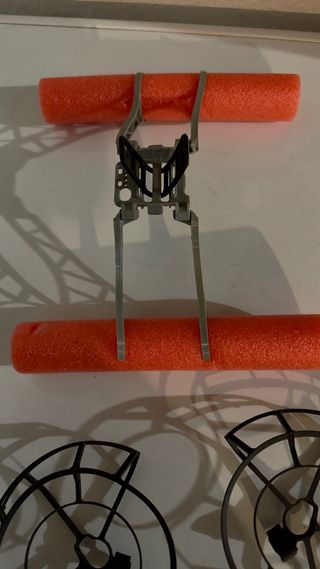 Protector anticolisión y base aterrizaje dron