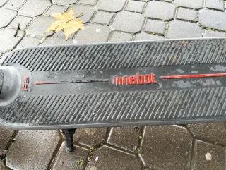 Patinete eléctrico, modelo: SEGWAY, Ninebot F3,