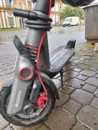 Patinete eléctrico, modelo: SEGWAY, Ninebot F3,
