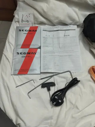 Patinete eléctrico, modelo: SEGWAY, Ninebot F3,