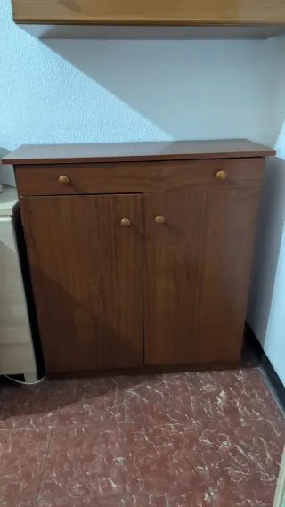 Mueble zapatero de madera con cajón superior