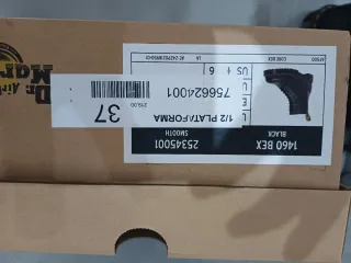 BOTAS DR. MARTENS. Número 37. SIN ESTRENAR