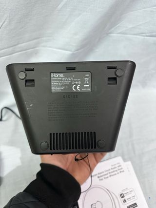 Altavoz y Radio Despertador iHome A63