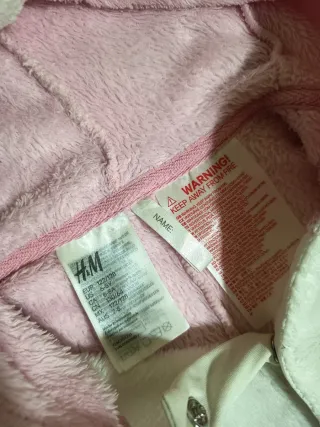 Pijama/Disfraz Conejito Talla 6-8. Muy calentito.