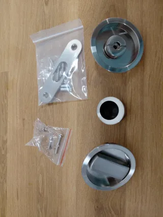 Tirador y uñero puerta corredera