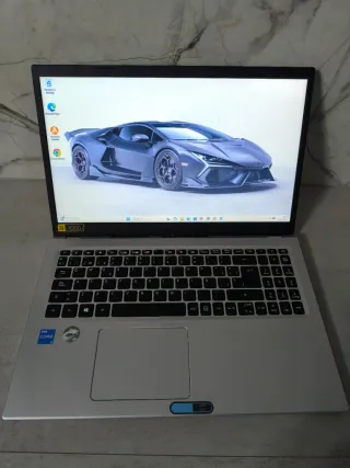 Acer i5 11Gen 12GB RAM Plata