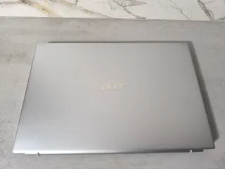 Acer i5 11Gen 12GB RAM Plata