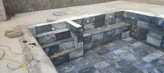 Azulejos para piscina y terrazas.