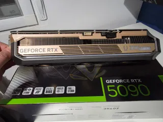Nvidia RTX 5090 32GB Tarjeta Gráfica