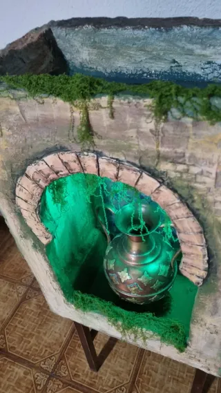 Lámpara/fuente artesanal de estilo Árabe.
