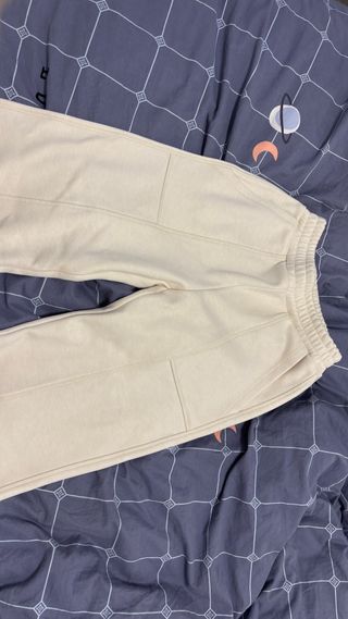 Pantalón beige