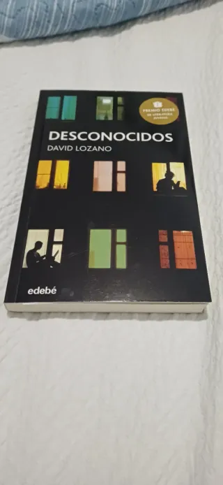 DESCONOCIDOS: Premio EDEBÉ de Literatura Juveni...