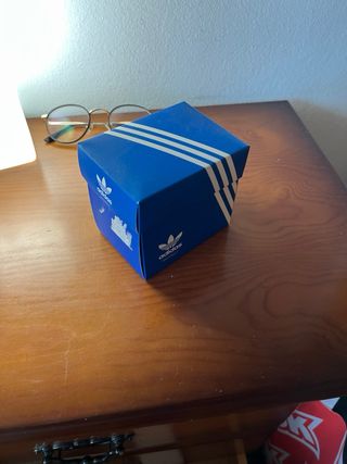 Reloj Adidas Negro y Rojo