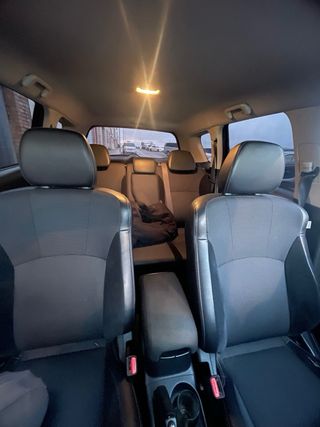 Citroen C-Crosser 2012