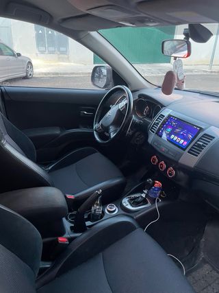 Citroen C-Crosser 2012