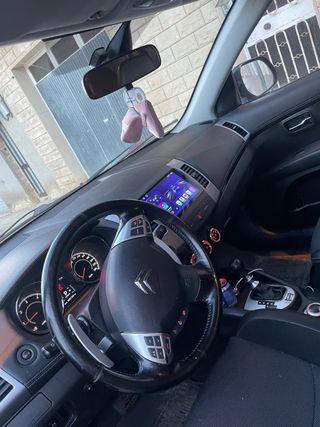 Citroen C-Crosser 2012