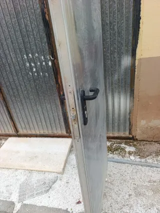 Puerta de hierro 80x208 cm