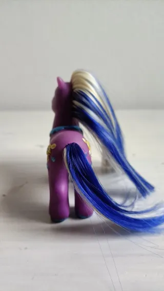 Pony custom viola con accessori