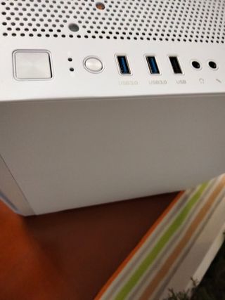 Ryzen 3700X + RX 6700 XT | PC Gaming