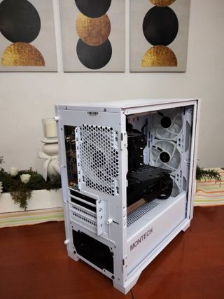 Ryzen 3700X + RX 6700 XT | PC Gaming