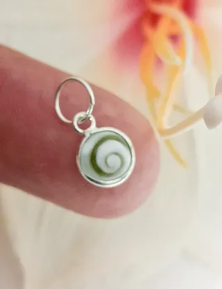 Mini colgante ojo Shiva 8mm plata de ley