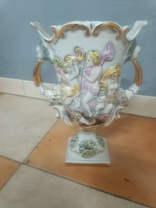 Figuras de porcelana estilo antiguo