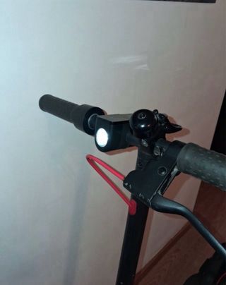 Patinete Eléctrico Ruedas anti pinchazo