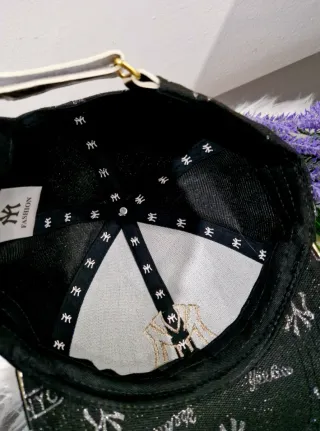 Boné New York Yankees Preto Dourado