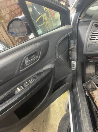Puerta Citroen C4 Coupe Completa