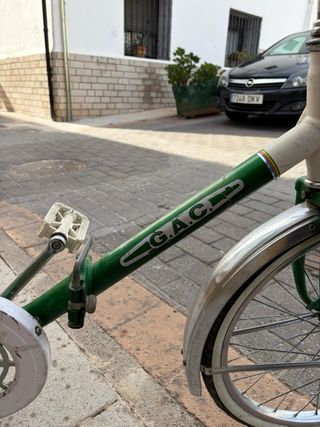 Bicicleta GAC plegable verde