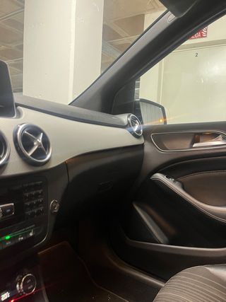 Mercedes-Benz B200 AMG