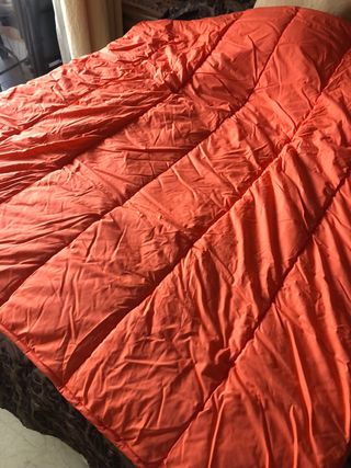 Cojín decorativo blanco y verde