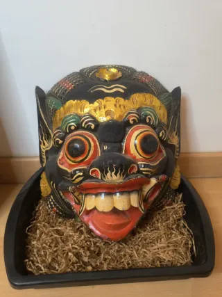 Maschere Barong Garuda indonesiane giganti in lotto